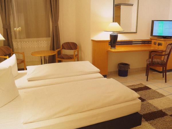 Hotel Rahlstedter Hof : photo 3 de la chambre chambre lits jumeaux
