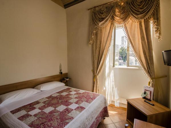 Hotel Iris : photo 9 de la chambre chambre double