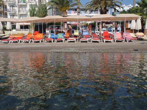 Uysal Motel Beach : photo 7 de la chambre chambre quadruple - vue sur mer