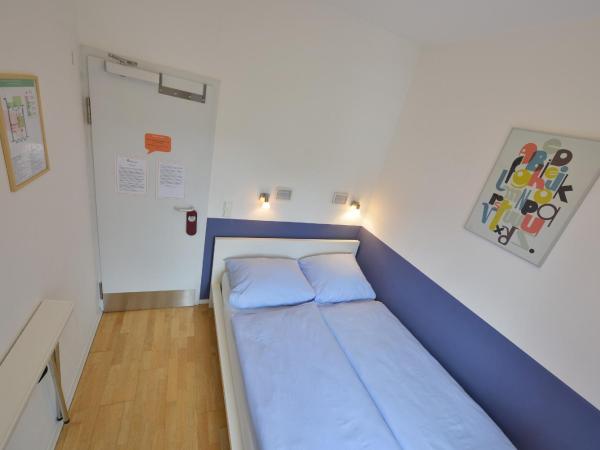 Townside Hostel Bremen : photo 7 de la chambre chambre double avec salle de bains commune
