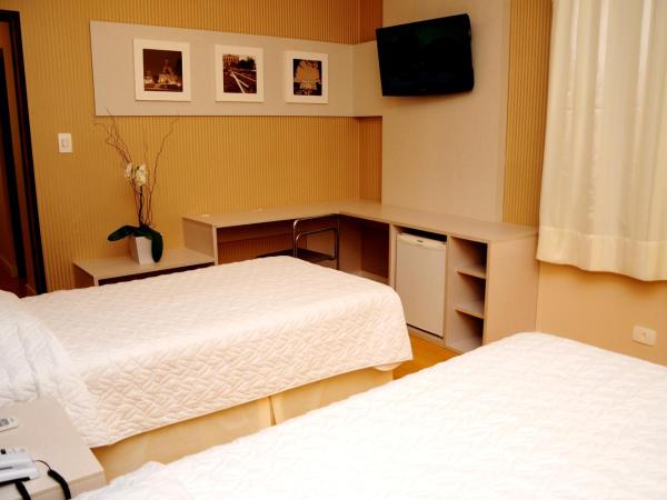 Curitiba Palace Hotel : photo 3 de la chambre chambre lits jumeaux deluxe