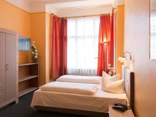 Hotel am Hermannplatz : photo 4 de la chambre chambre double