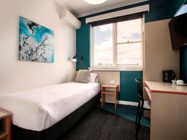 Greenacre Hotel : photo 2 de la chambre chambre simple avec salle de bains commune