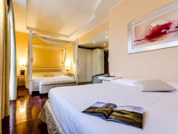 Hotel Silver Milano : photo 1 de la chambre chambre familiale avec balcon