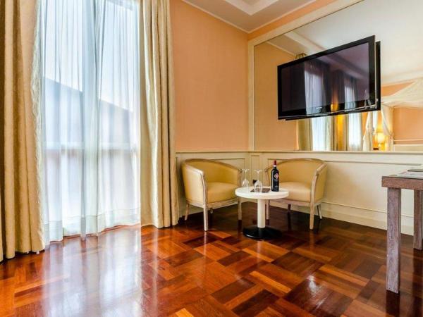 Hotel Silver Milano : photo 3 de la chambre chambre familiale avec balcon