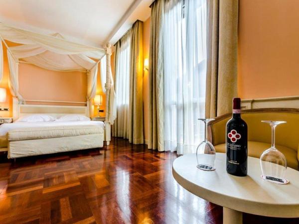 Hotel Silver Milano : photo 7 de la chambre chambre familiale avec balcon
