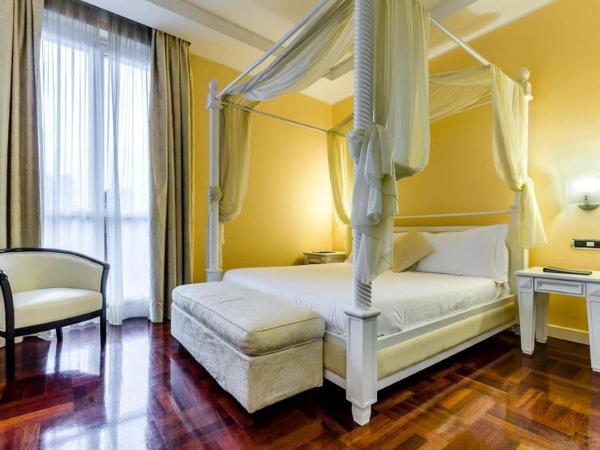 Hotel Silver Milano : photo 2 de la chambre chambre familiale avec balcon