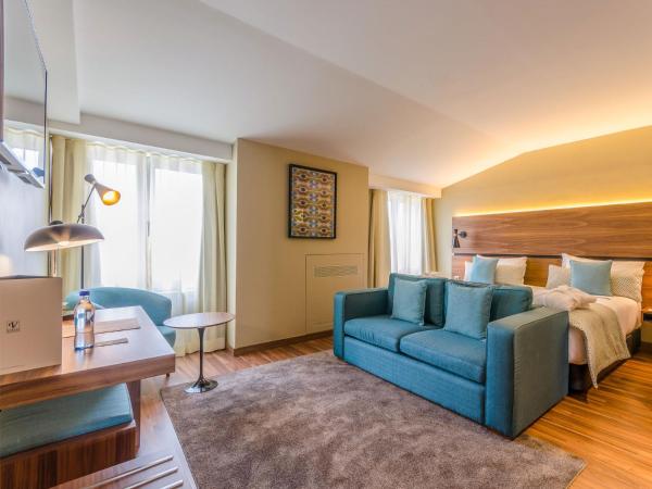 Vincci Liberdade : photo 10 de la chambre hébergement supérieur avec lit d'appoint