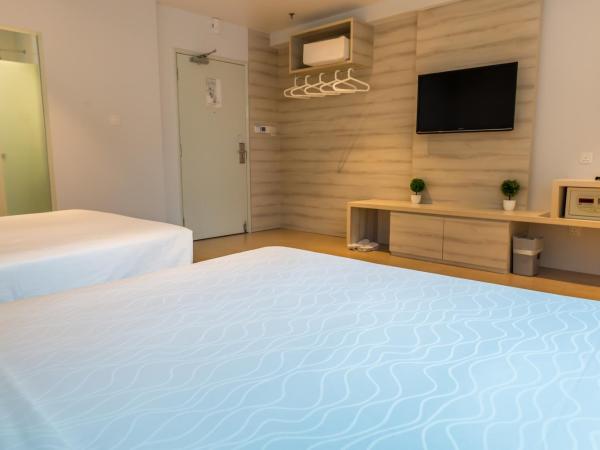 Summer View Hotel : photo 3 de la chambre chambre familiale