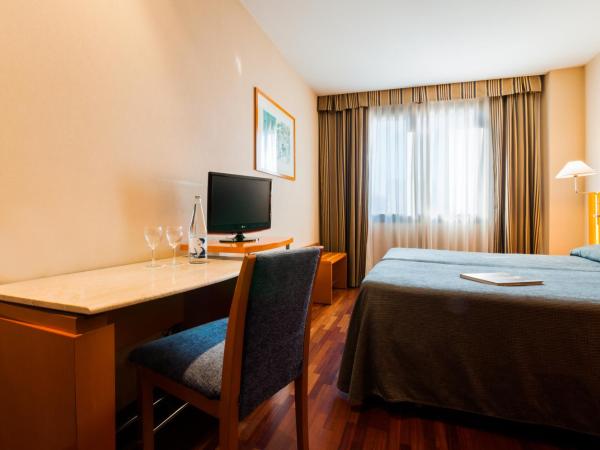 Hotel Villacarlos : photo 4 de la chambre chambre double ou lits jumeaux