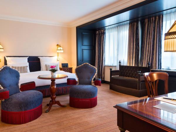 Hotel Barsey by Warwick : photo 2 de la chambre suite junior lit king-size