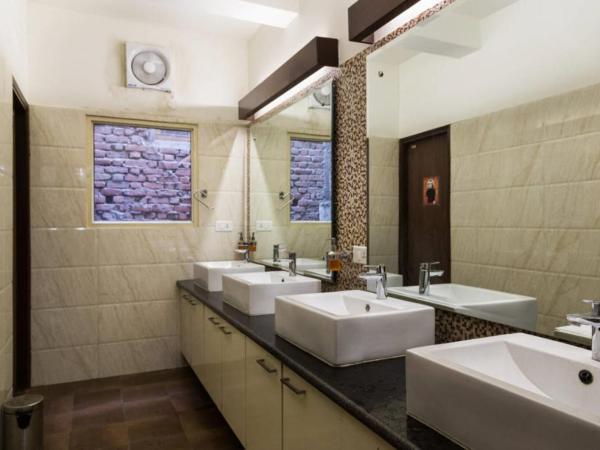 Joey's Hostel Delhi : photo 1 de la chambre lit dans dortoir mixte de 8 lits 