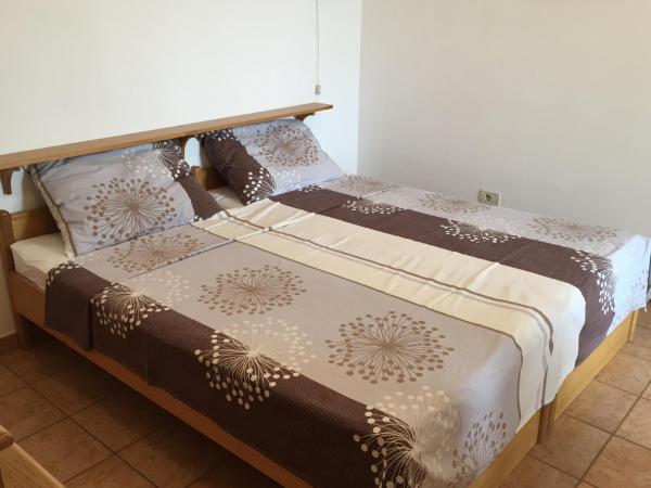 Vera Bed and Breakfast : photo 2 de la chambre chambre double ou lits jumeaux avec balcon commun
