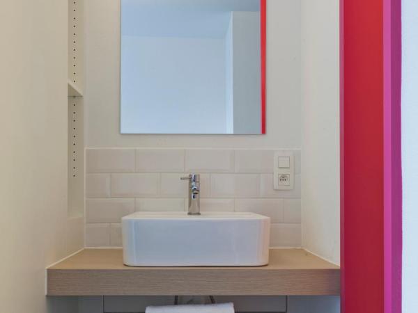 The ASH : photo 6 de la chambre lit dans dortoir mixte de 4 lits