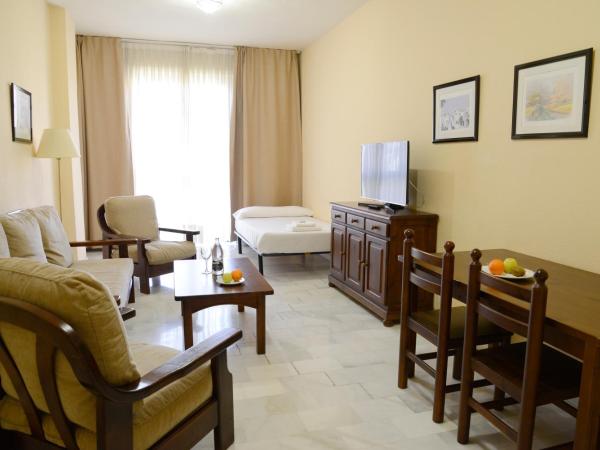 Hotel San Pablo Sevilla : photo 4 de la chambre chambre triple