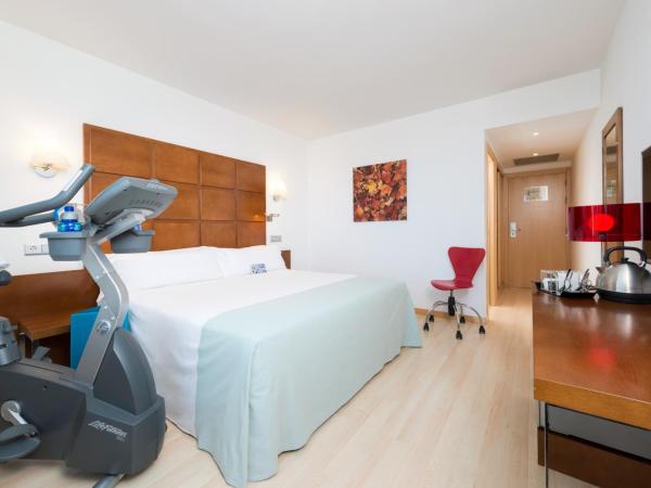 Hotel Zentral Ave : photo 3 de la chambre hébergement simple fitness
