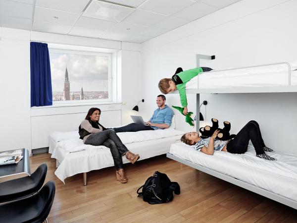 Danhostel Copenhagen City & Apartments : photo 3 de la chambre chambre standard 4 lits