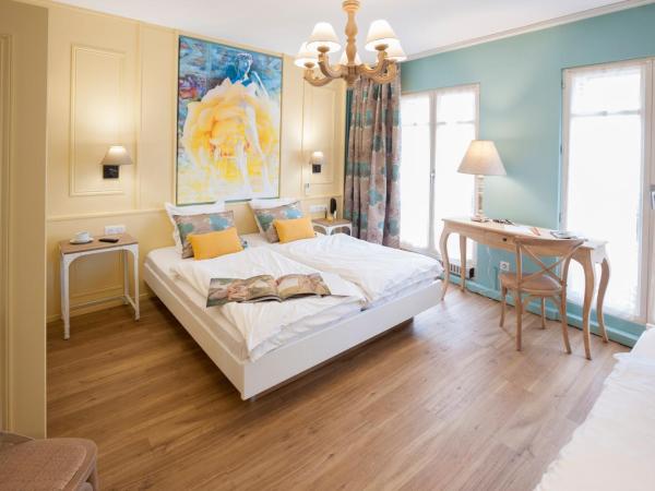 Hotel Roses : photo 1 de la chambre chambre triple