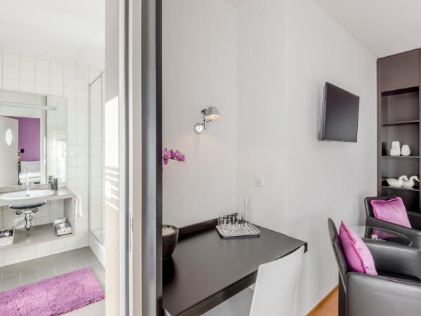 Boutique Hotel KARL : photo 8 de la chambre chambre triple avec balcon - vue sur rivière et montagne