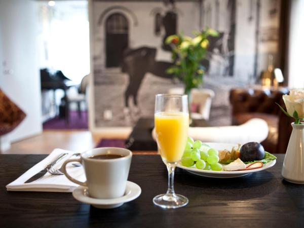 Freys Hotel : photo 6 de la chambre suite avec balcon