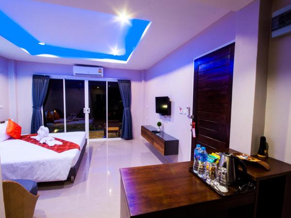 Chomphu Resort : photo 3 de la chambre studio - vue sur piscine 