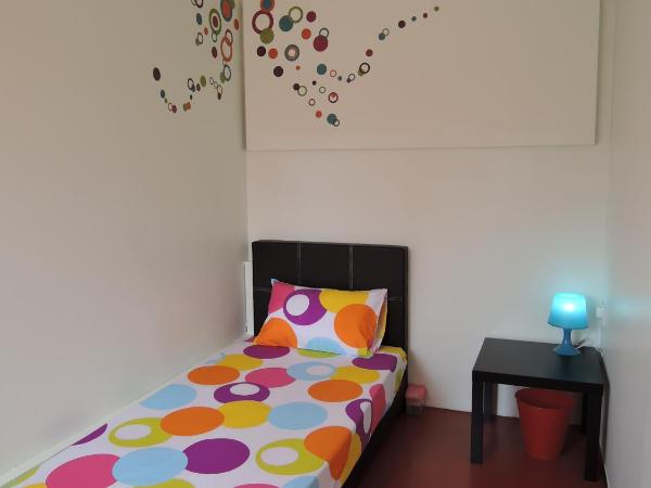 The Pillohouzzze : photo 1 de la chambre chambre simple avec salle de bains commune