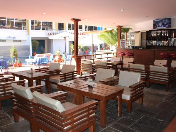 Hotel Woodland Kathmandu : photo 4 de la chambre chambre familiale (2 adultes et 2 enfants)