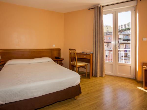 Hotel le Dauphin : photo 9 de la chambre chambre double