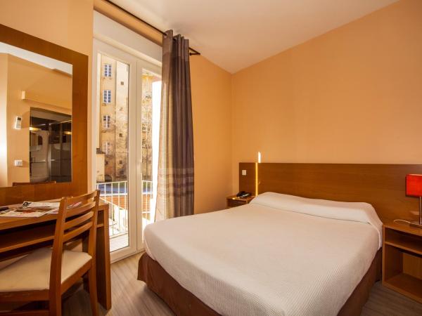 Hotel le Dauphin : photo 10 de la chambre chambre double