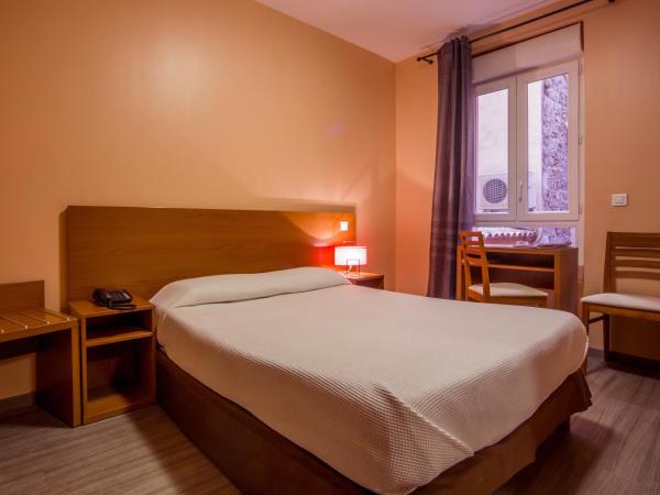 Hotel le Dauphin : photo 4 de la chambre chambre double