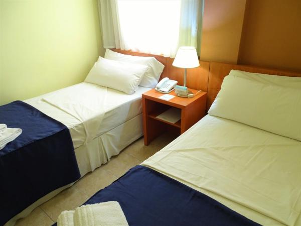 Hotel UTHGRA de las Luces : photo 5 de la chambre chambre lits jumeaux