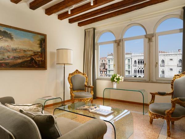 Hotel L'Orologio - WTB Hotels : photo 3 de la chambre appartement de luxe 2 chambres - annexe