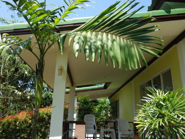 Khaolak Hillside Villa : photo 6 de la chambre bungalow - vue sur jardin