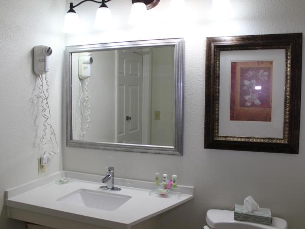 Country Inn & Suites by Radisson, Nashville, TN : photo 7 de la chambre chambre 2 lits queen-size - non-fumeurs