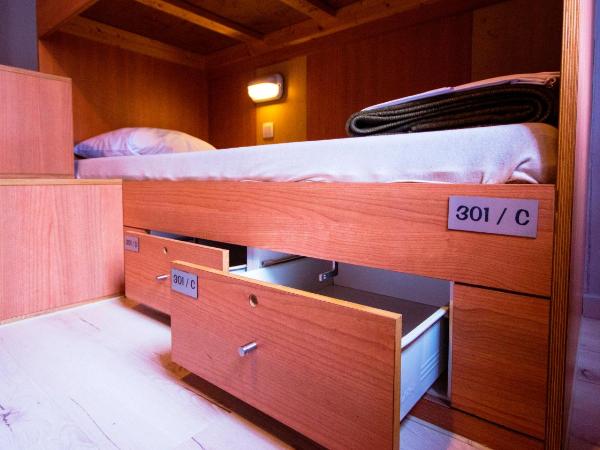Sleep Well Youth Hostel : photo 4 de la chambre lit dans dortoir pour femmes de 6 lits