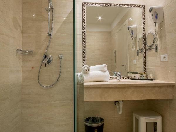 Hotel Executive : photo 7 de la chambre chambre triple standard