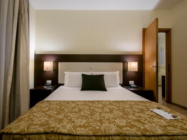 Hotel Executive : photo 5 de la chambre chambre triple standard