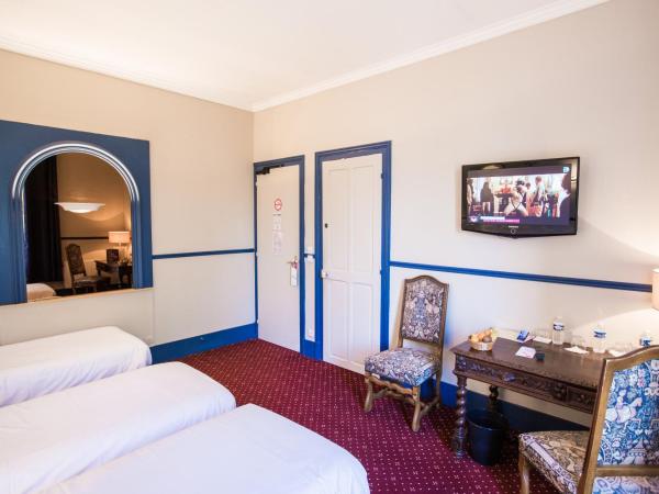Chenal Hotel : photo 1 de la chambre chambre triple