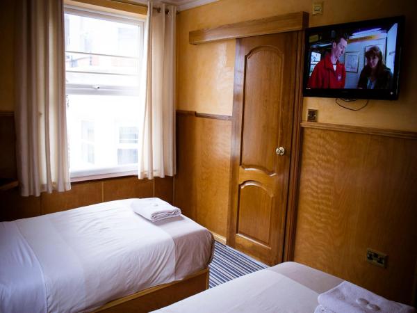 Cricklewood Lodge Hotel : photo 8 de la chambre chambre lits jumeaux