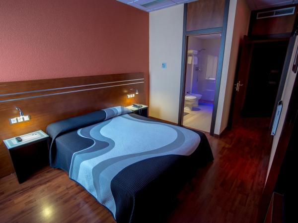 Motel Los Abedules : photo 4 de la chambre chambre lit queen-size 