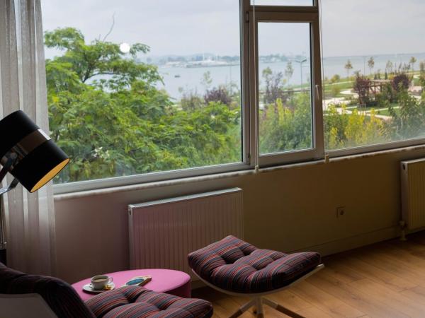 Melek Hotels Moda : photo 3 de la chambre suite - vue sur mer