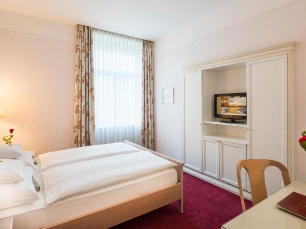 Hotel Erzherzog Rainer : photo 1 de la chambre chambre double – vue sur cour