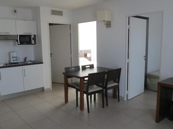 Residence Services Calypso Calanques Plage : photo 6 de la chambre appartement 2 chambres