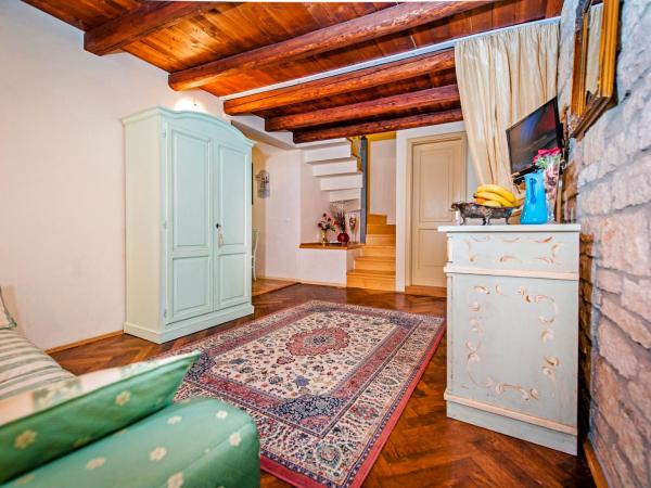 Residence LA CARERA Centro Storico : photo 4 de la chambre appartement en duplex