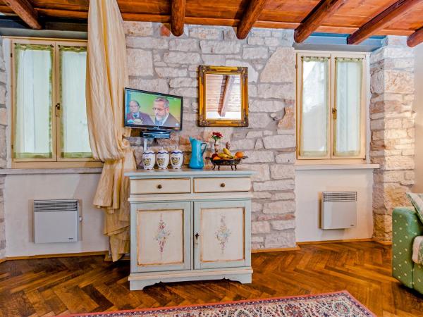 Residence LA CARERA Centro Storico : photo 3 de la chambre appartement en duplex