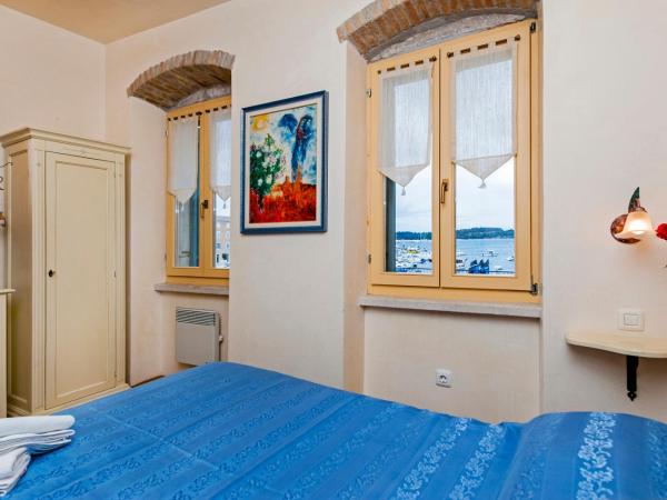 Residence LA CARERA Centro Storico : photo 3 de la chambre chambre double - vue sur mer