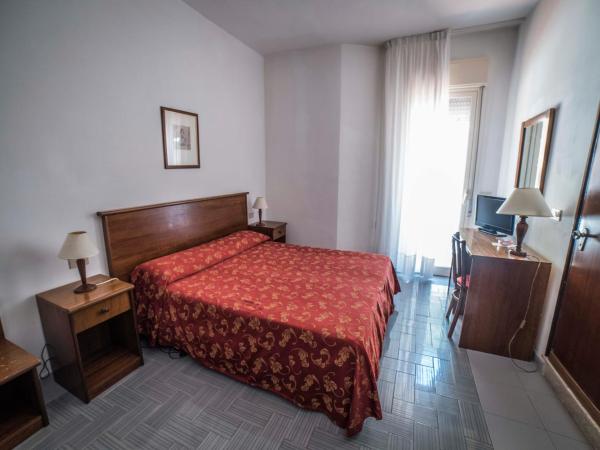 Hotel Isola Bella : photo 1 de la chambre chambre double standard