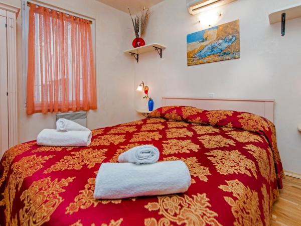 Residence LA CARERA Centro Storico : photo 5 de la chambre chambre double