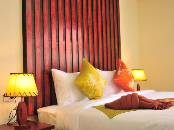 Phi Phi Little Star Resort : photo 6 de la chambre bungalow deluxe - vue sur jardin