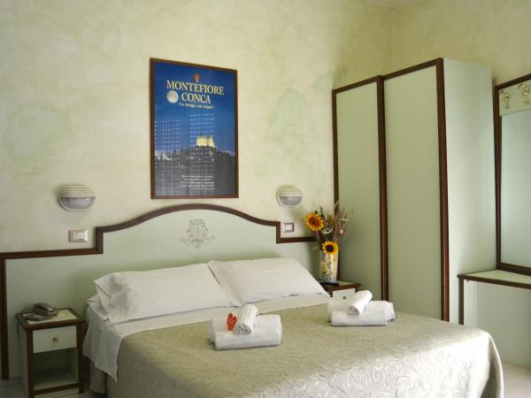 Hotel Dei Platani : photo 3 de la chambre chambre double standard